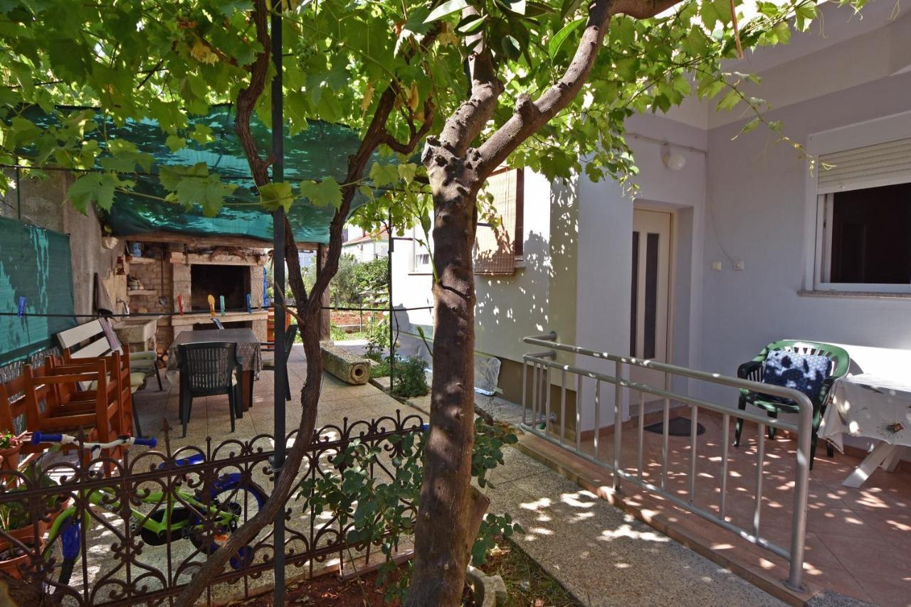 Apartment Meri- Near The Zadar Main Bus Station Bagian luar foto