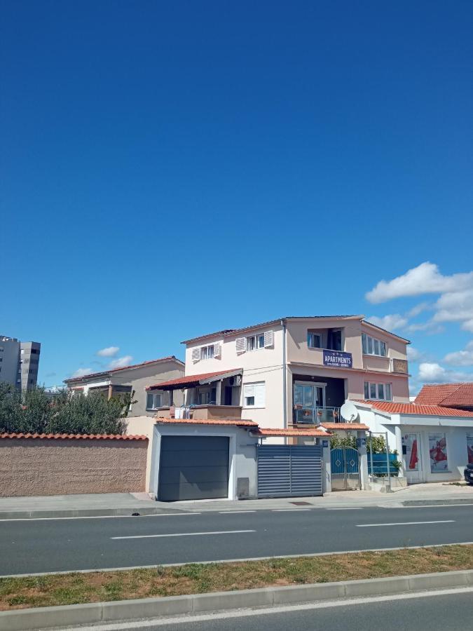 Apartment Meri- Near The Zadar Main Bus Station Bagian luar foto
